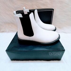 MIA “Zyah” Studded Chelsea BootsWomen’s Ankle Boots